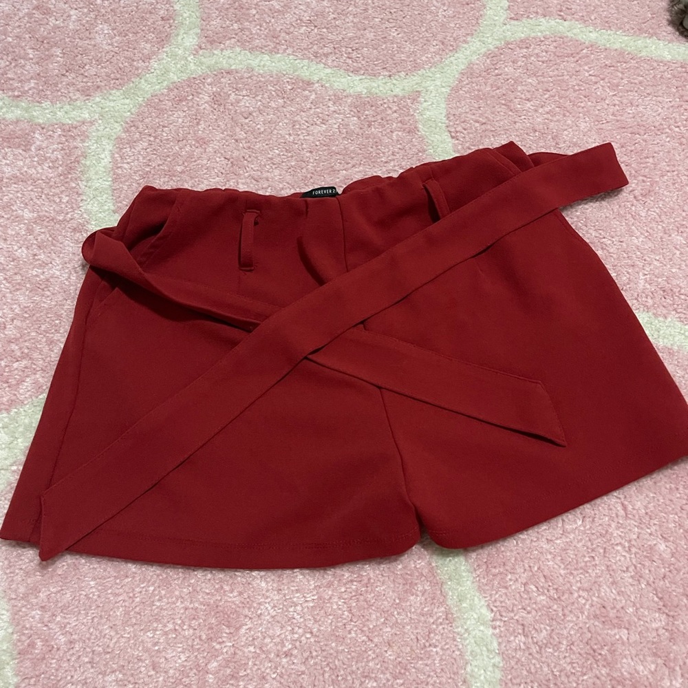 FINAL SALE PRICE*Forever21 red shorts size Large